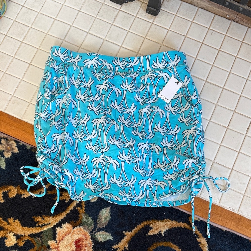 Crown & Ivy Turquoise Palm‎ Print Skirt